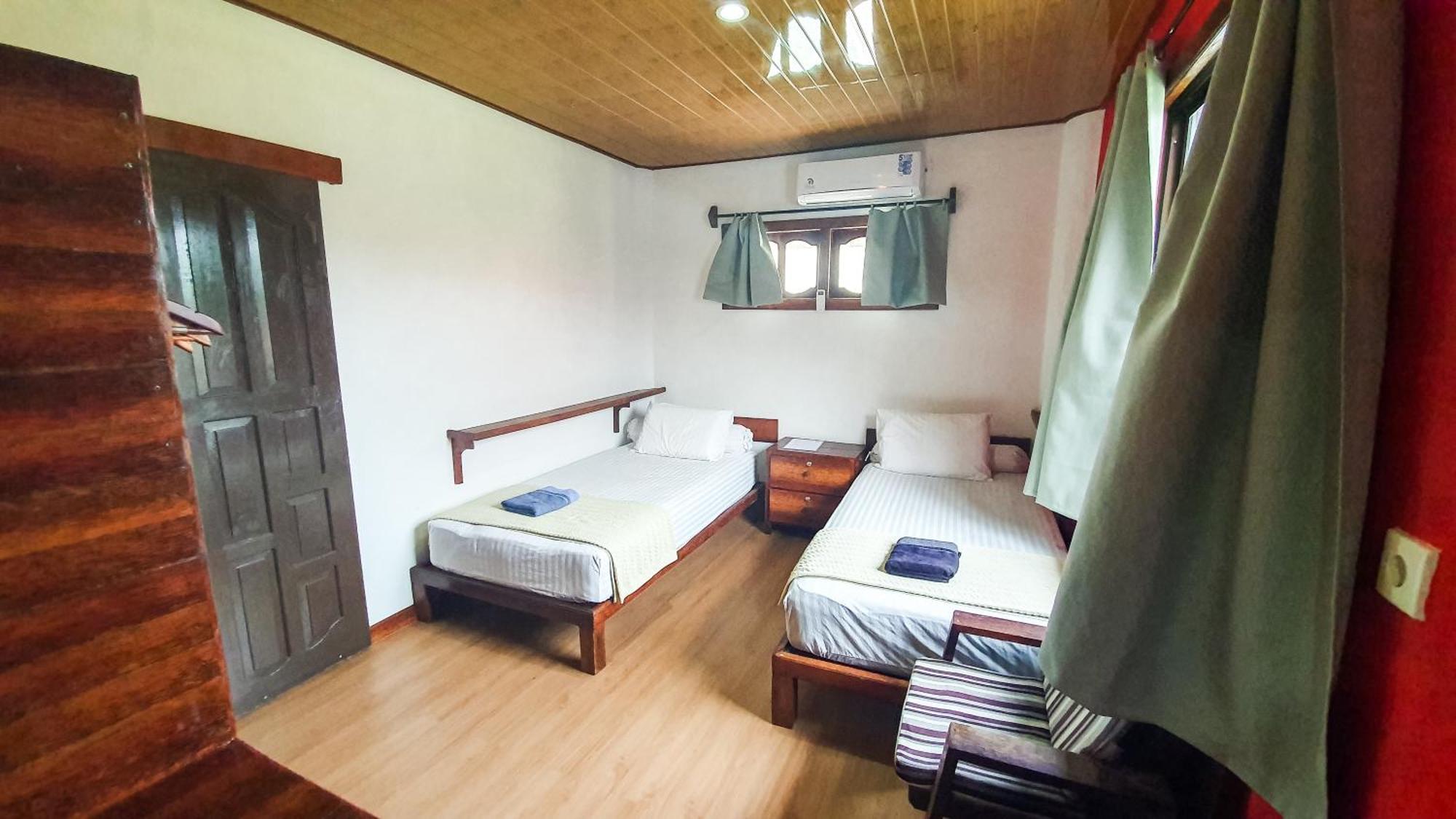 Jamburae Lodge Lagudri Exterior photo
