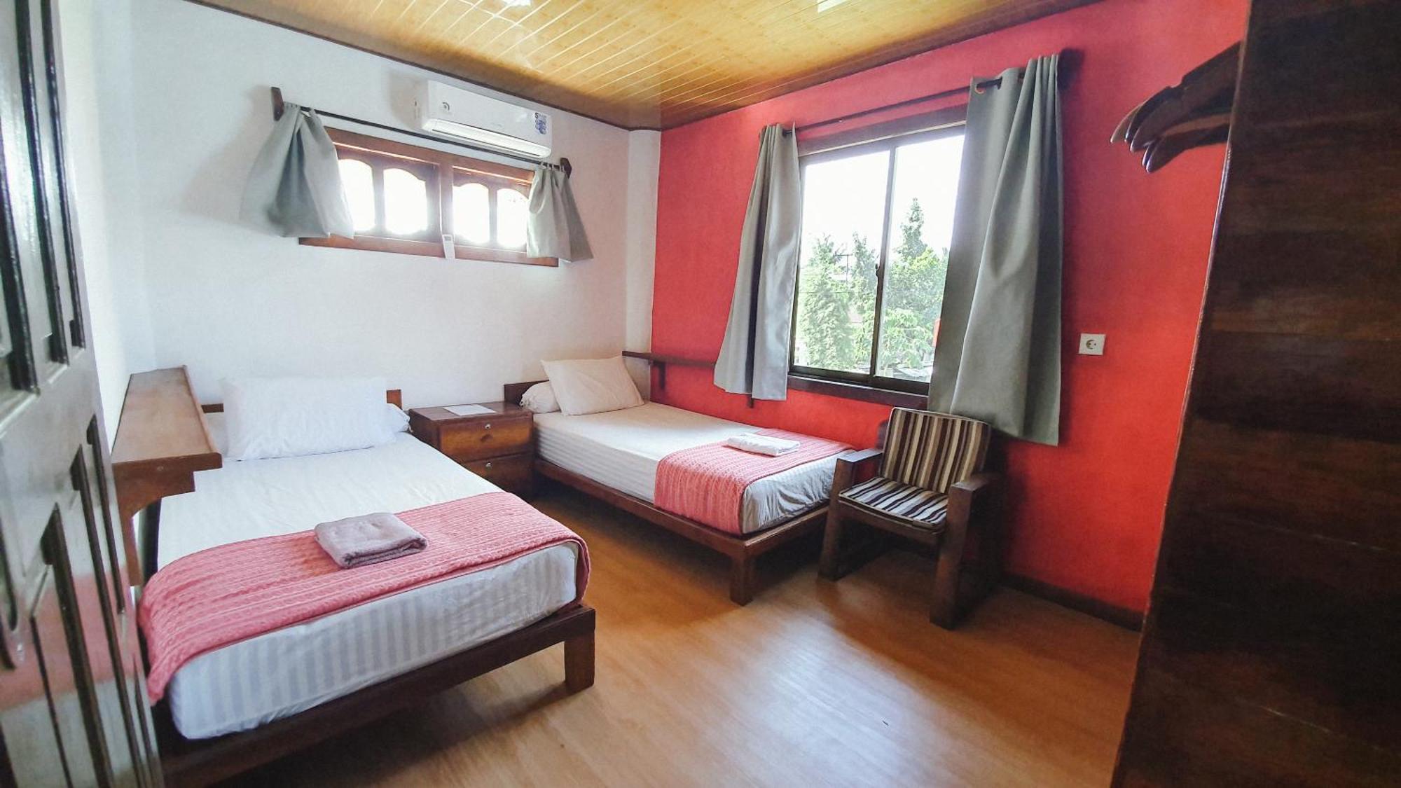 Jamburae Lodge Lagudri Exterior photo